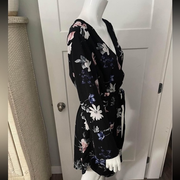 Amanda Green Dress with Pockets - Picture 7 of 7